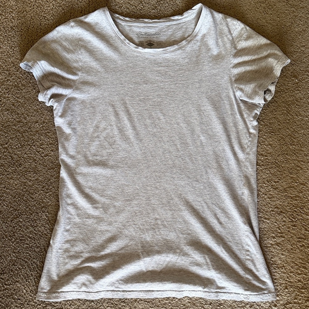 Pact Light Gray Women's Short Sleeve Tee